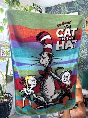 Dr. Seuss Cat in the Hat Rainbow Fleece Blanket – Kids Throw
